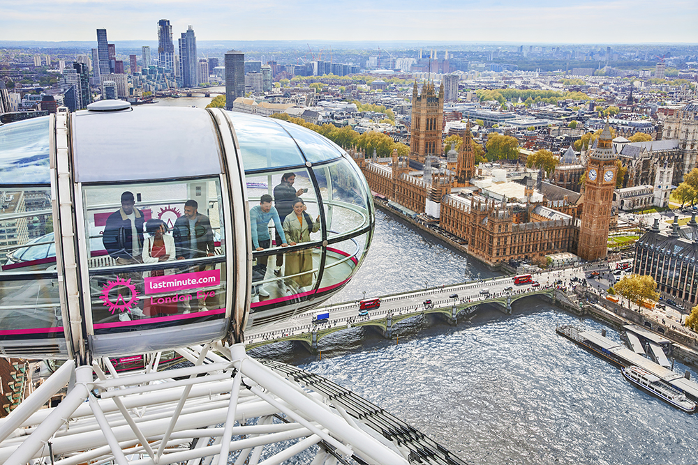 22747 London Eye 1B C Pod To Pod 055 Rgb Ns (LOW RES) (1)